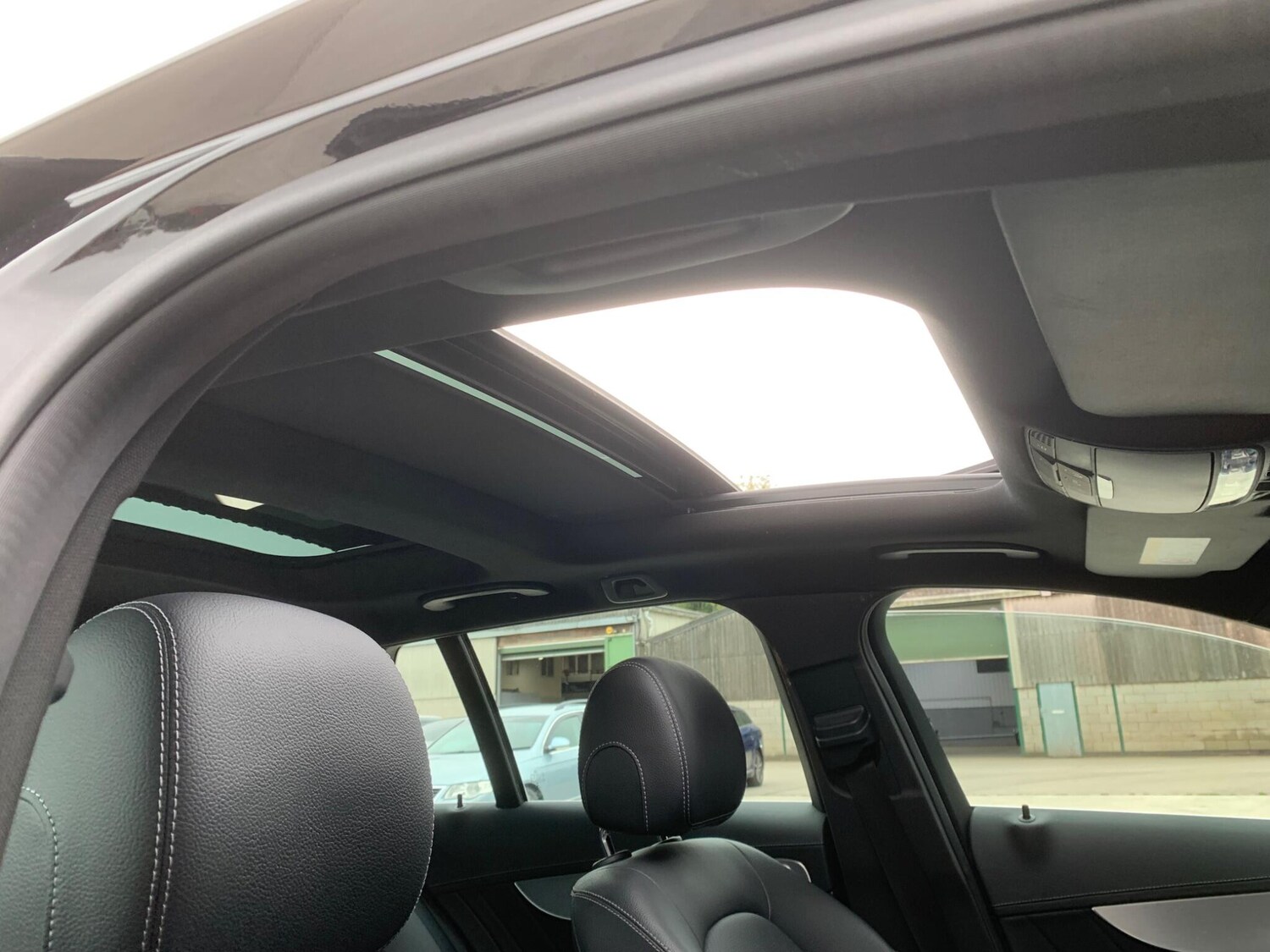 Used Mercedes-Benz C Class 2015 for sale - 76388556: Photo 19