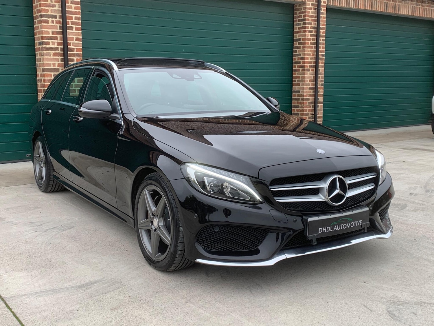 Used Mercedes-Benz C Class 2015 for sale - 76388556: Photo 43