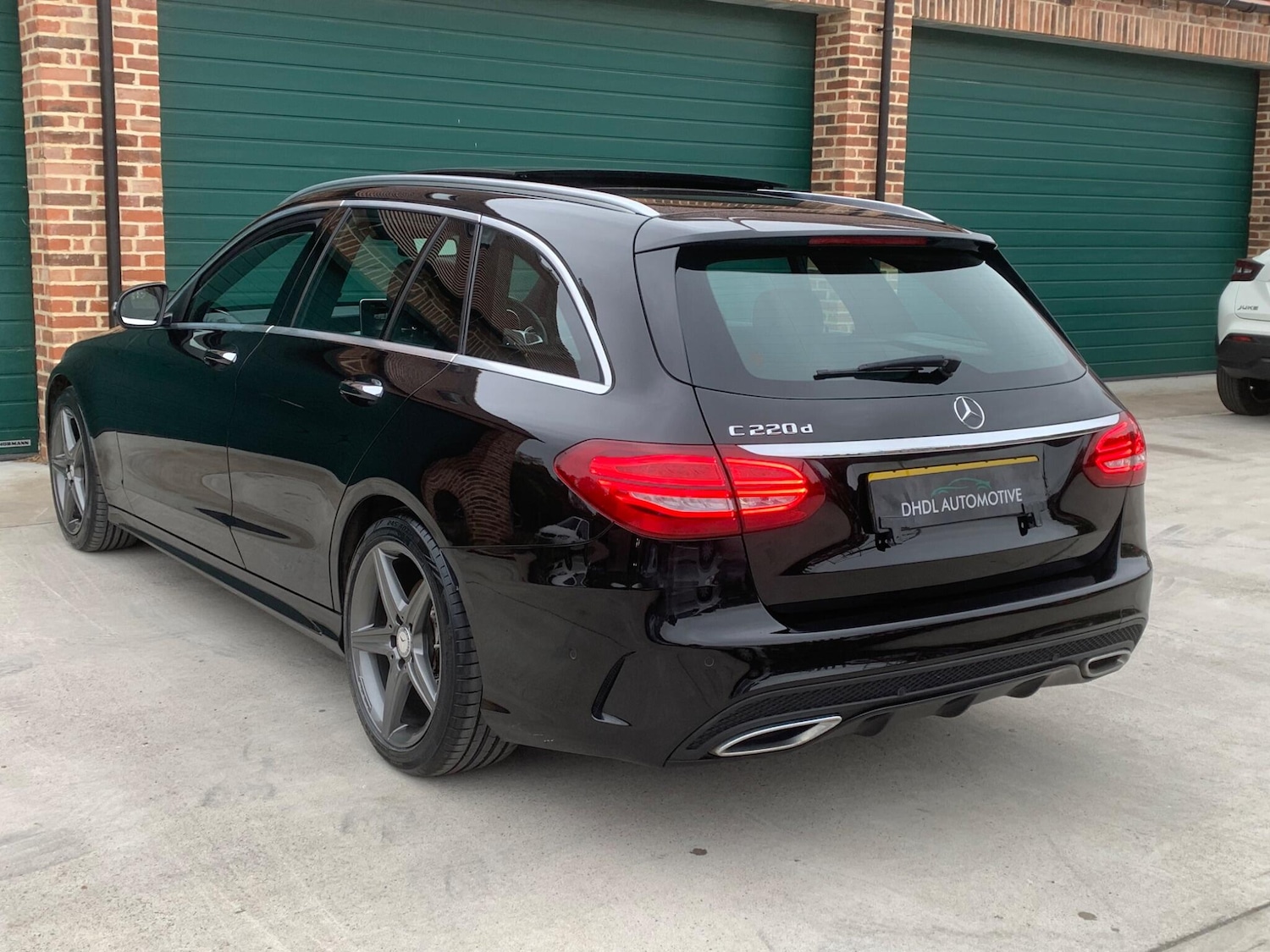 Used Mercedes-Benz C Class 2015 for sale - 76388556: Photo 47