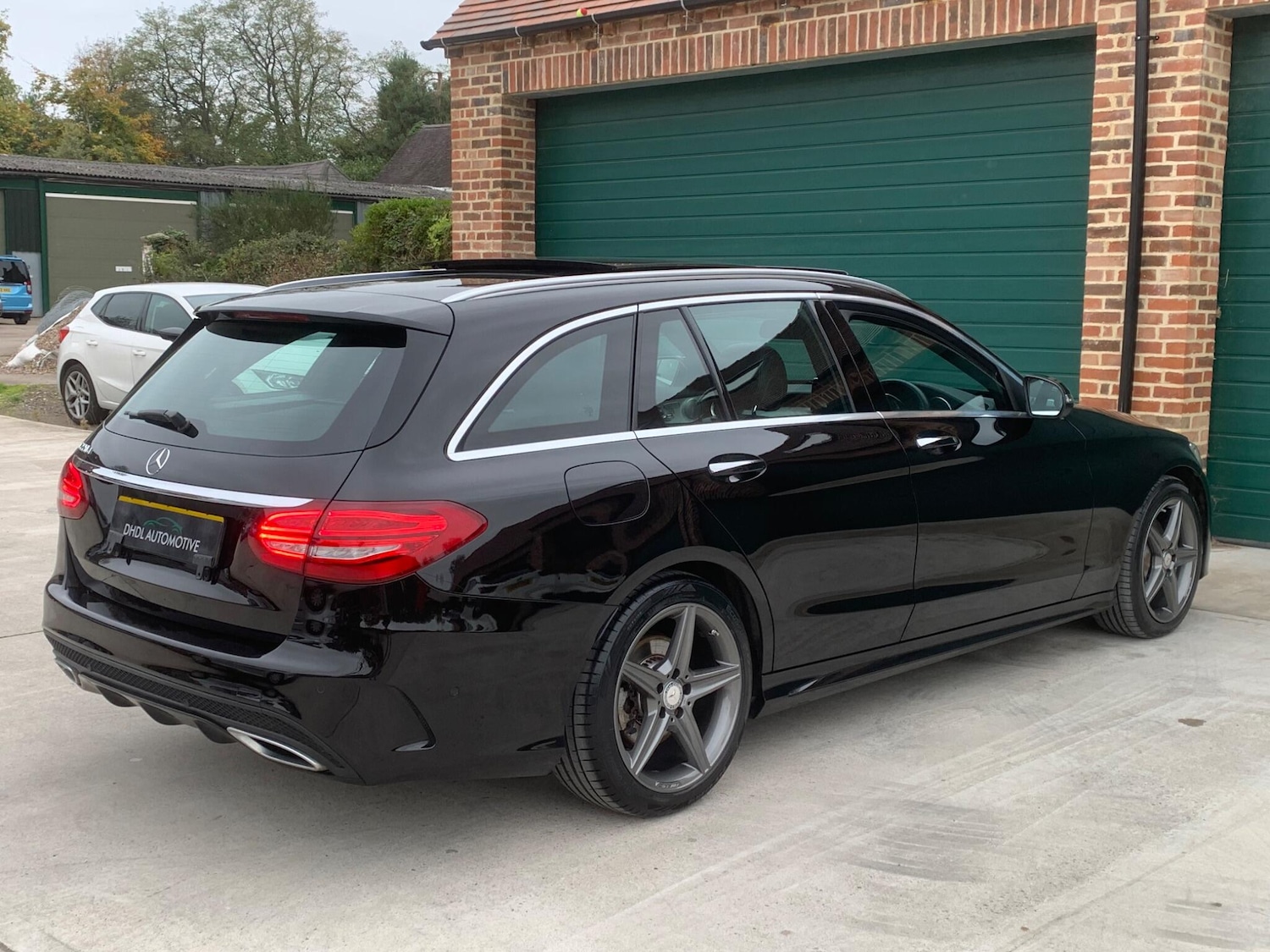 Used Mercedes-Benz C Class 2015 for sale - 76388556: Photo 49