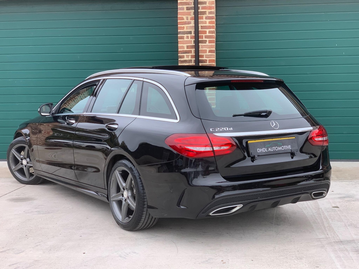 Used Mercedes-Benz C Class 2015 for sale - 76388556: Photo 60