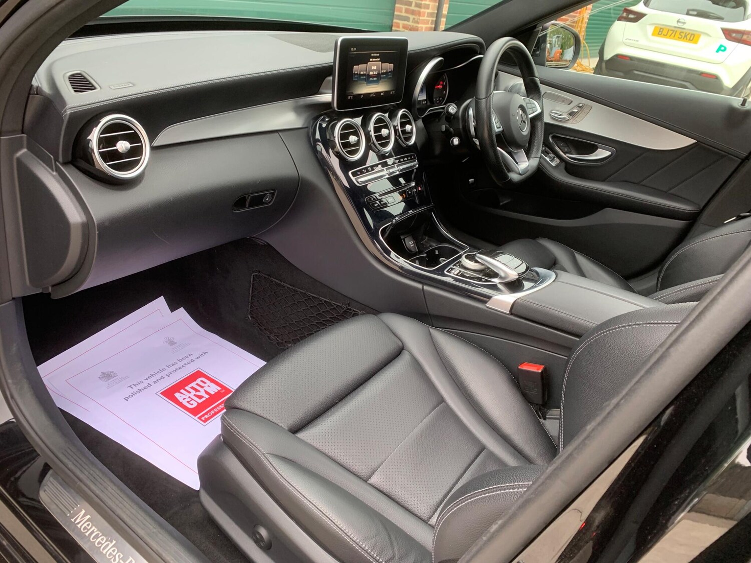 Used Mercedes-Benz C Class 2015 for sale - 76388556: Photo 7