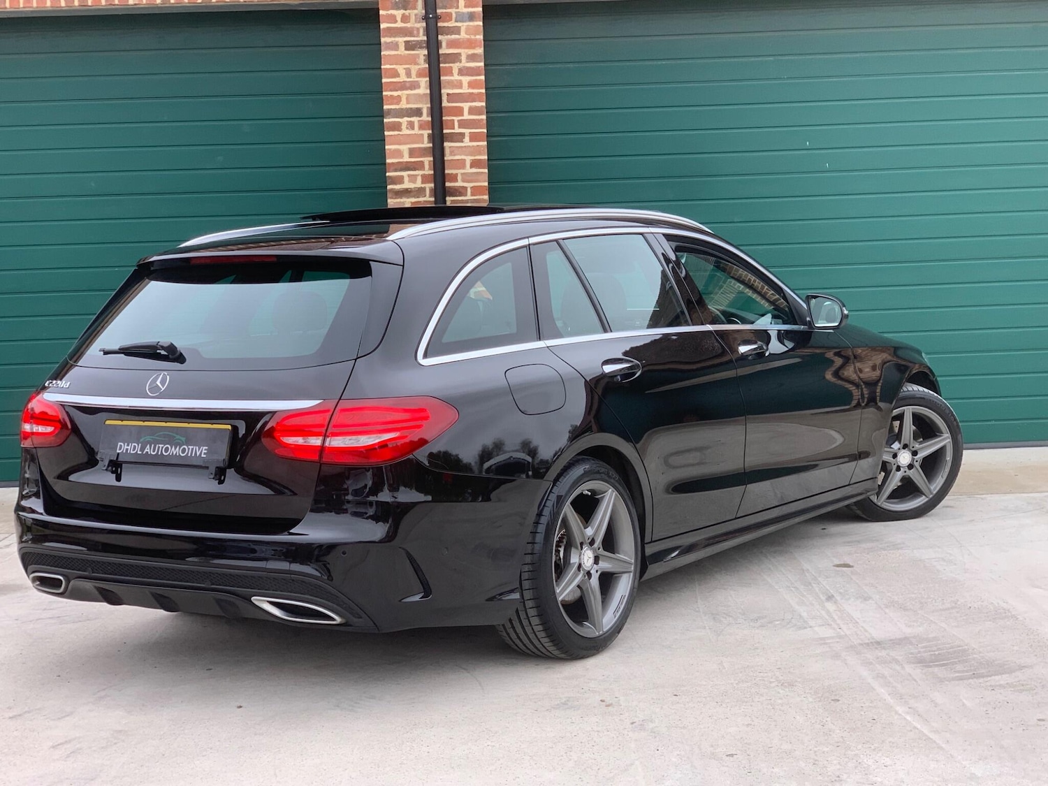 Used Mercedes-Benz C Class 2015 for sale - 76388556: Photo 9