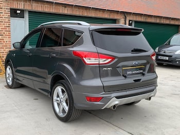 Used Ford Kuga 2015 for sale - 76511958: Photo