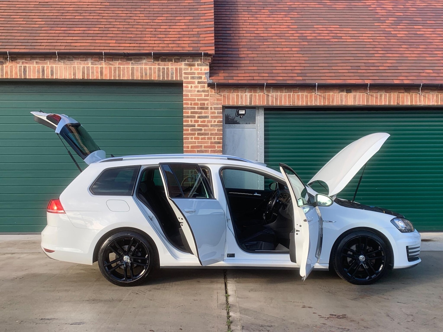 Used Volkswagen Golf 2016 for sale - 76484457: Photo 30