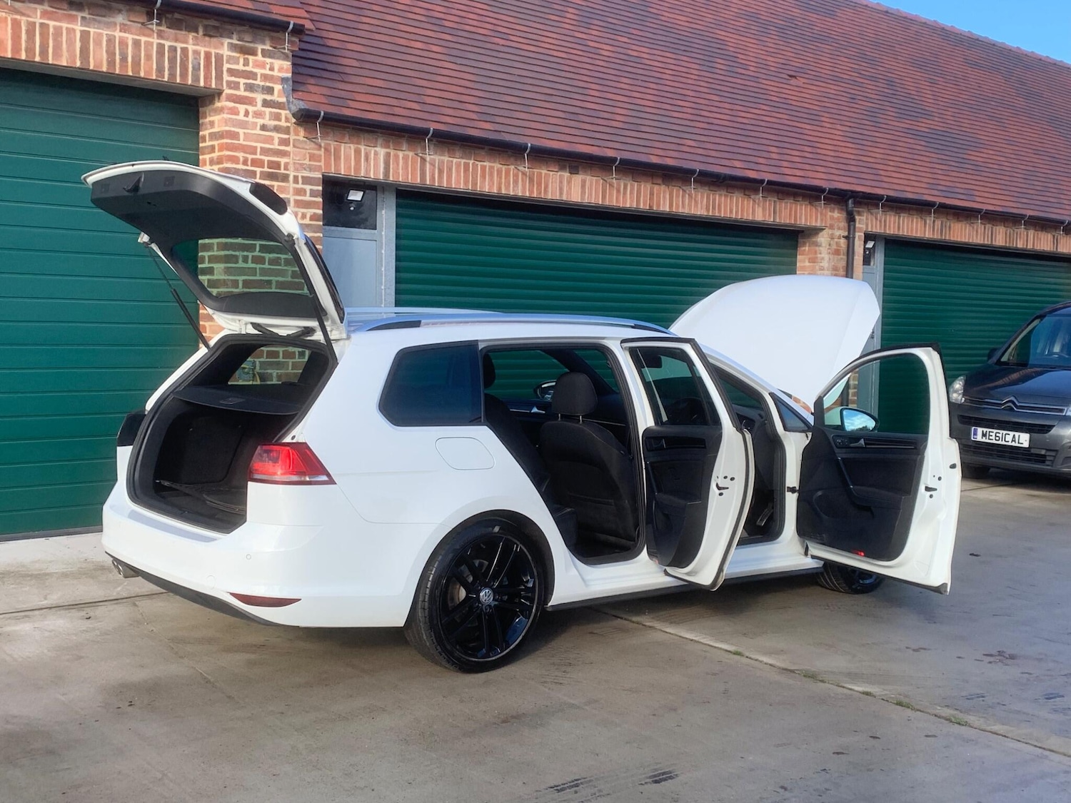 Used Volkswagen Golf 2016 for sale - 76484457: Photo 31