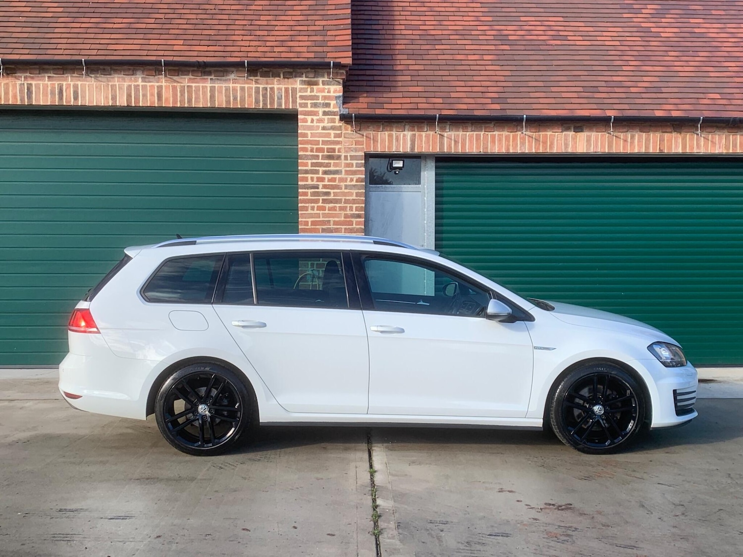 Used Volkswagen Golf 2016 for sale - 76484457: Photo 32