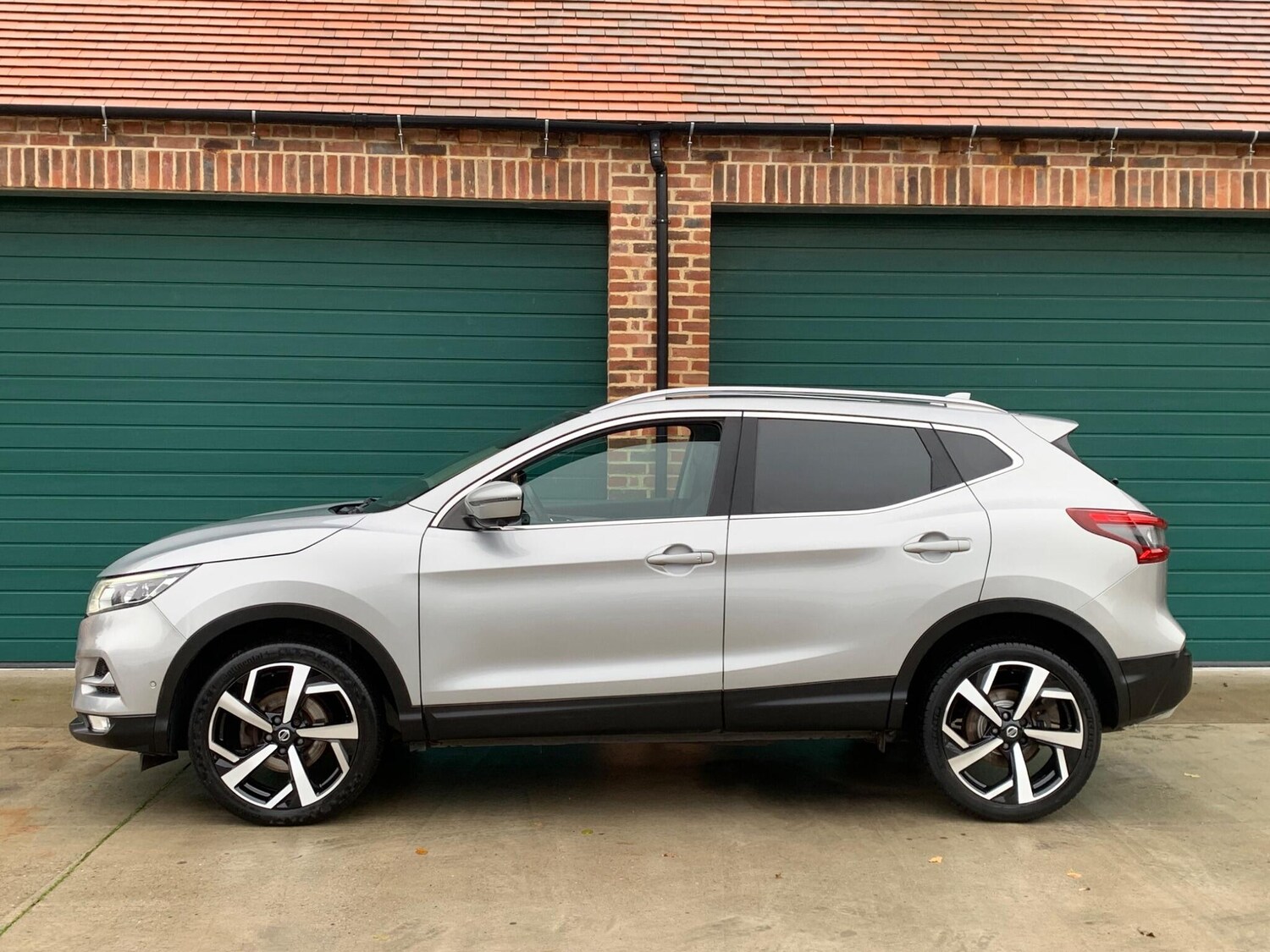 Used Nissan Qashqai 2018 for sale - 76573576: Photo 38