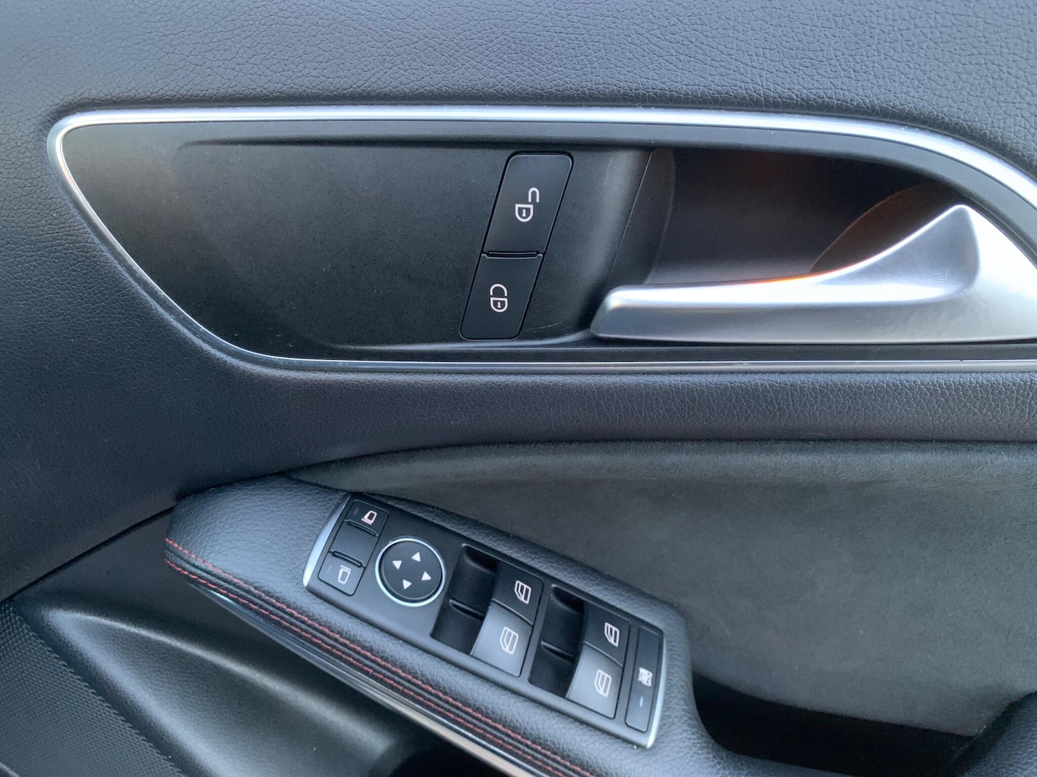 Used Mercedes-Benz A-Class 2016 for sale - 76912800: Photo 32