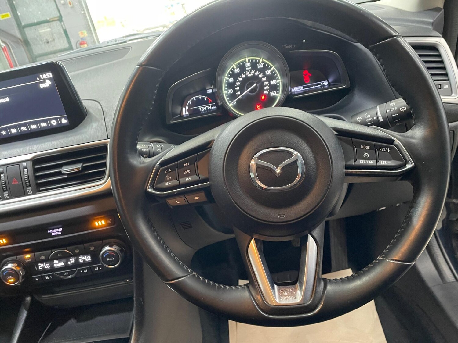 Used Mazda Mazda3 2017 for sale - 78086060: Photo 6
