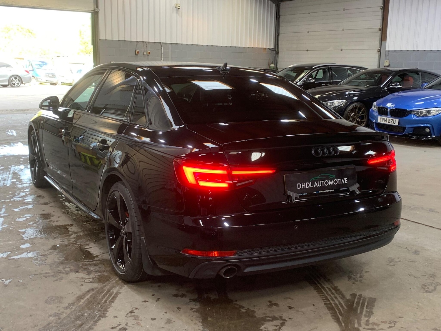Used Audi A4 2017 for sale - 76388376: Photo 2