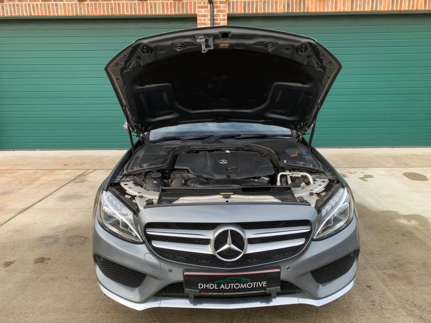 Used Mercedes-Benz C Class 2017 for sale - 76742920: Photo 11