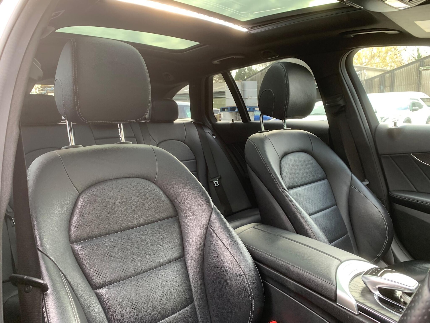 Used Mercedes-Benz C Class 2017 for sale - 76742920: Photo 12