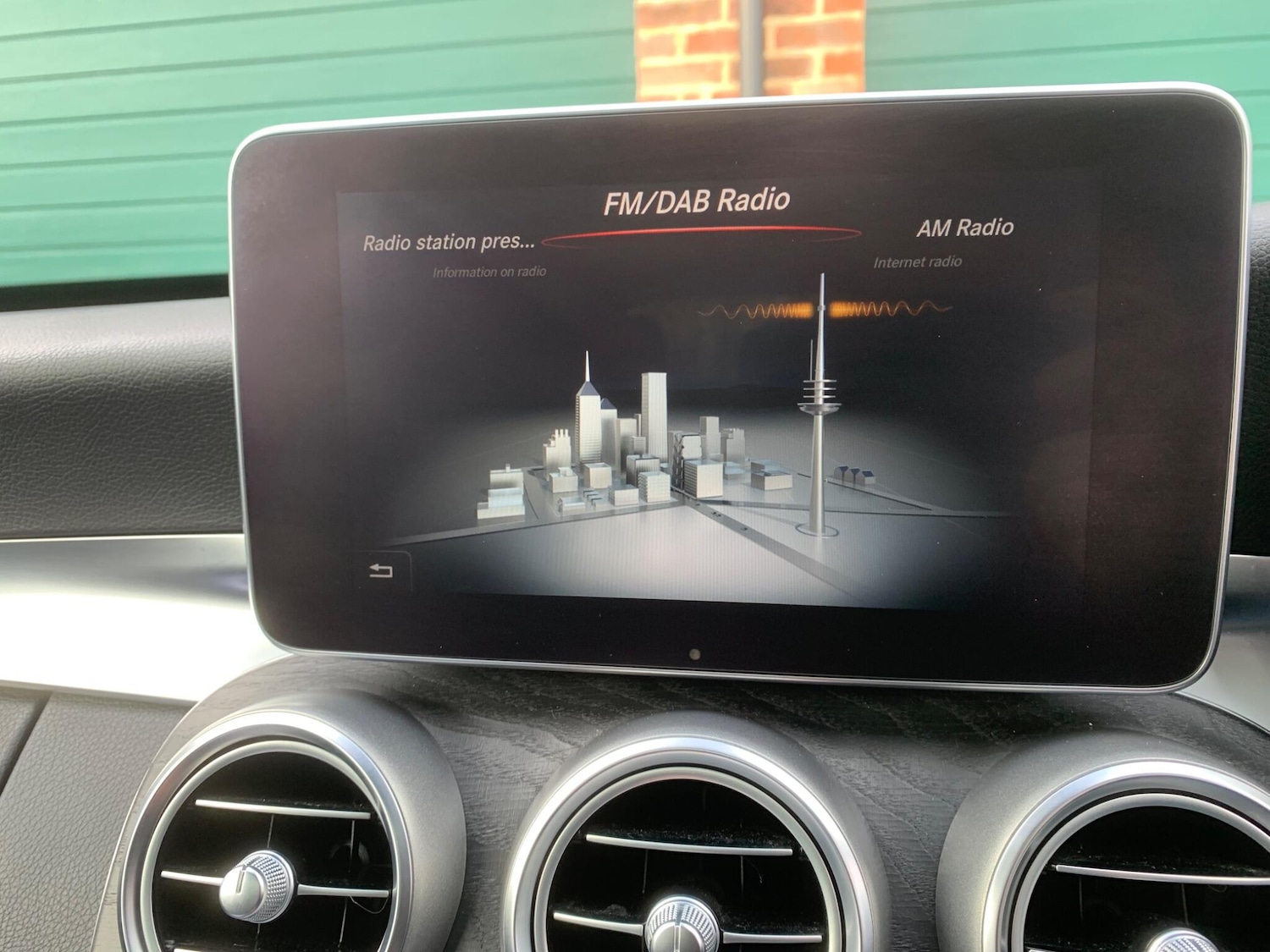 Used Mercedes-Benz C Class 2017 for sale - 76742920: Photo 24