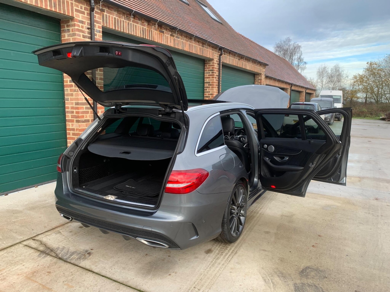 Used Mercedes-Benz C Class 2017 for sale - 76742920: Photo 36