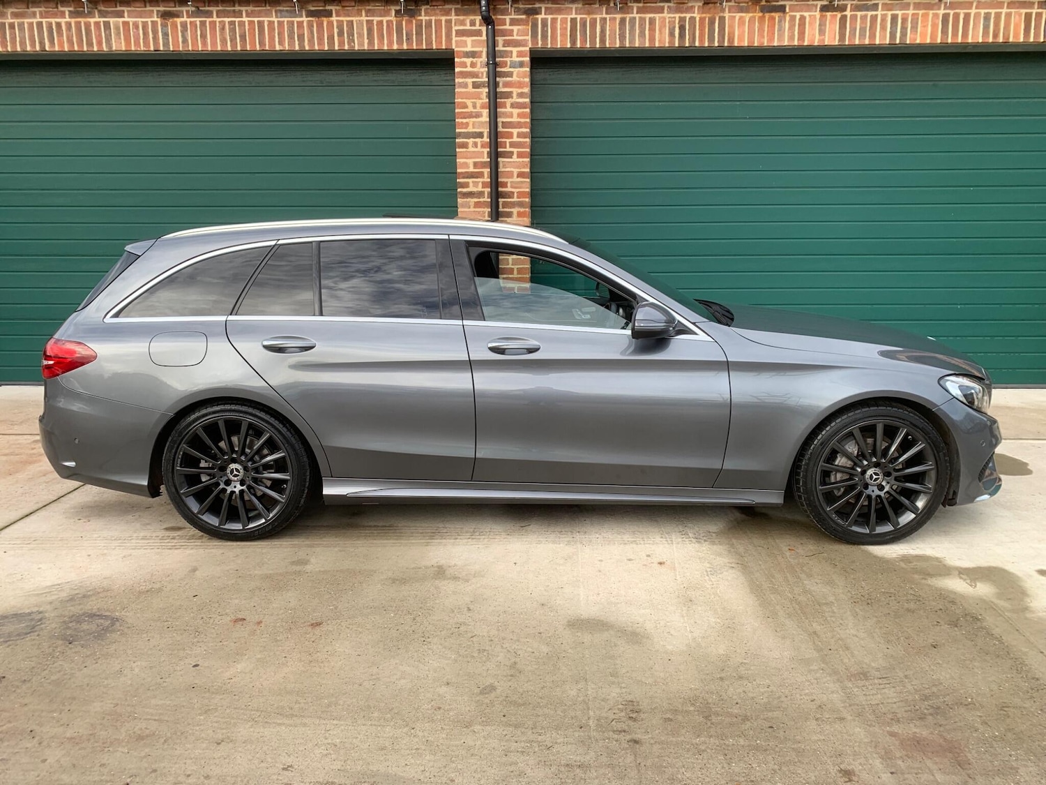 Used Mercedes-Benz C Class 2017 for sale - 76742920: Photo 37