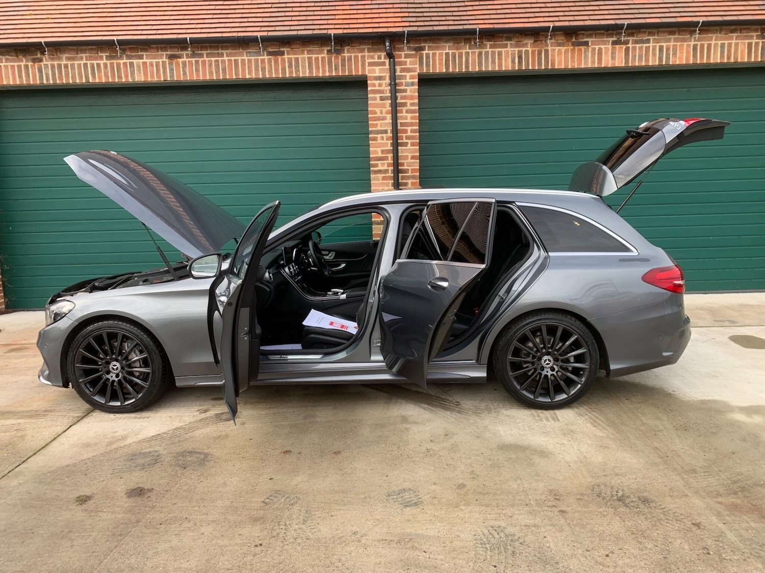 Used Mercedes-Benz C Class 2017 for sale - 76742920: Photo 41