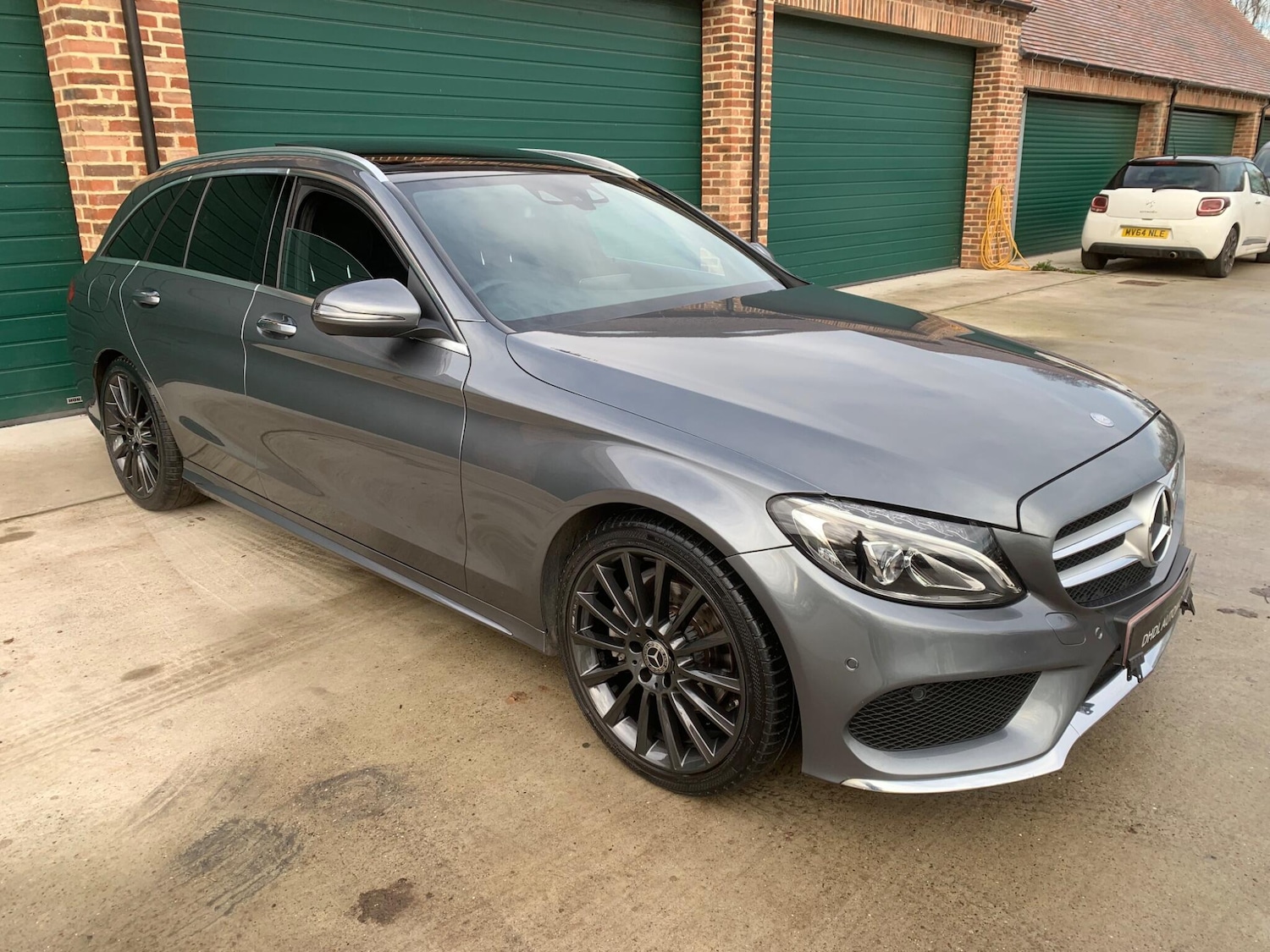 Used Mercedes-Benz C Class 2017 for sale - 76742920: Photo 47