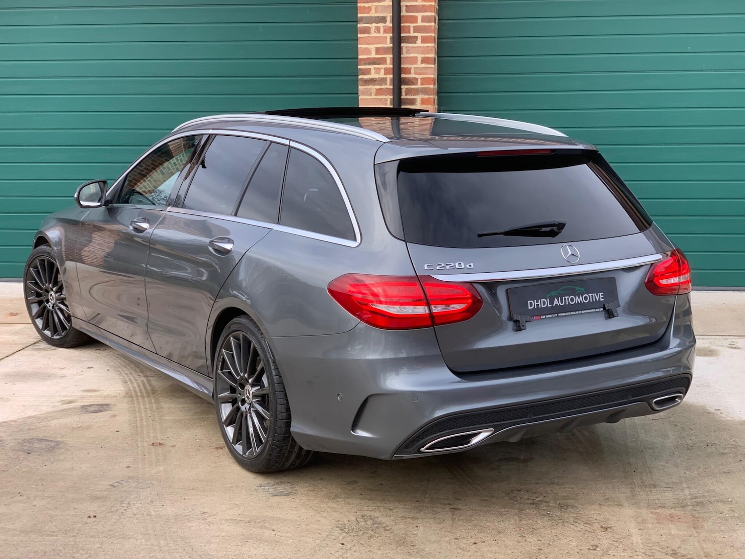 Used Mercedes-Benz C Class 2017 for sale - 76742920: Photo 55