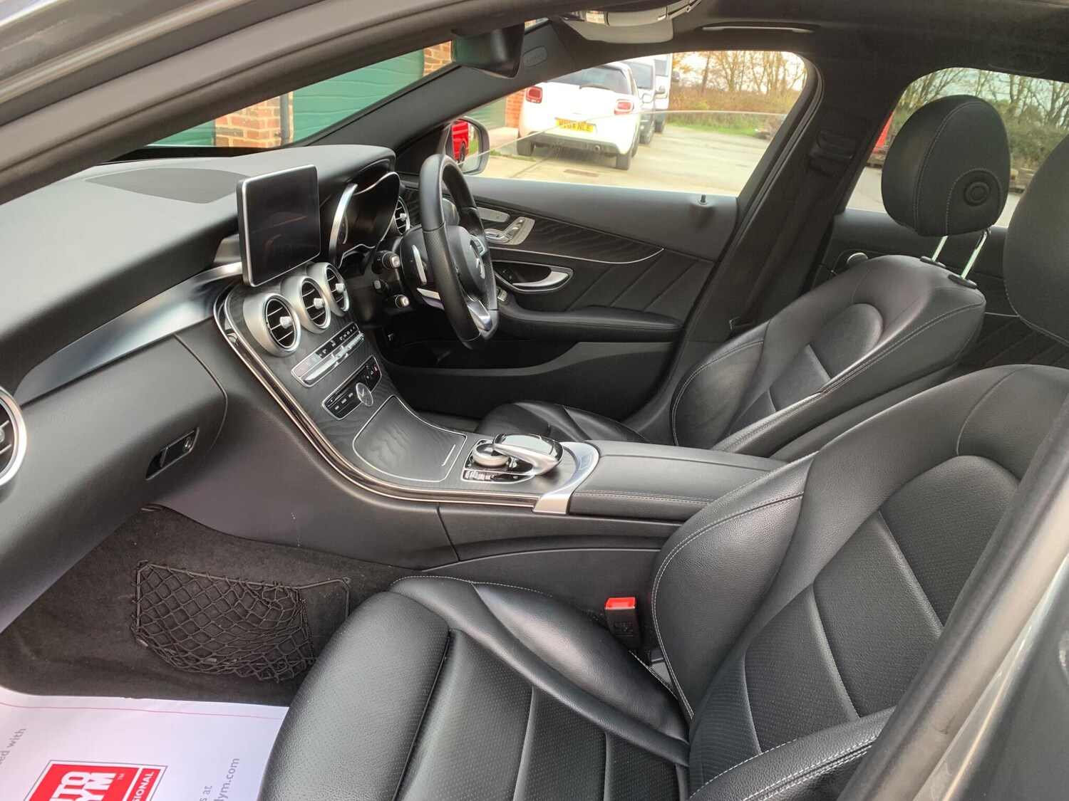 Used Mercedes-Benz C Class 2017 for sale - 76742920: Photo 7