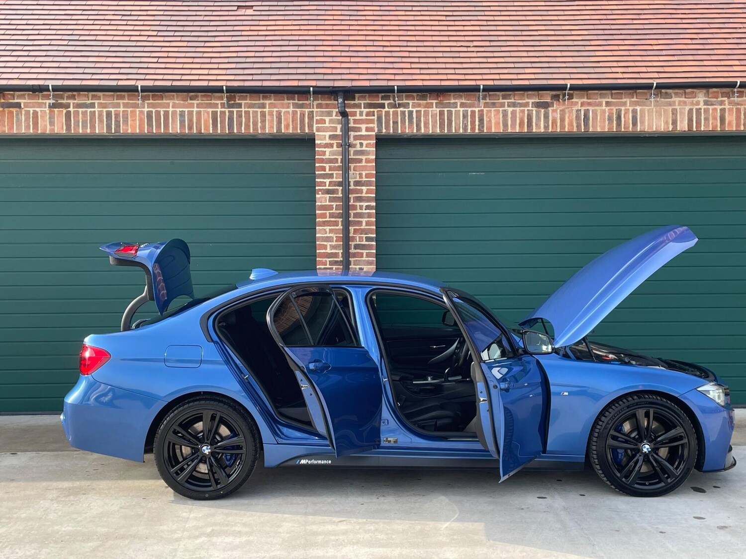 Used BMW 3 Series 2016 for sale - 77935170: Photo 31