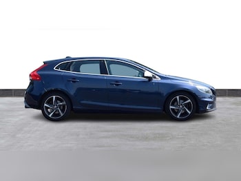 Used Volvo V40 2014 for sale - 78998991: Photo