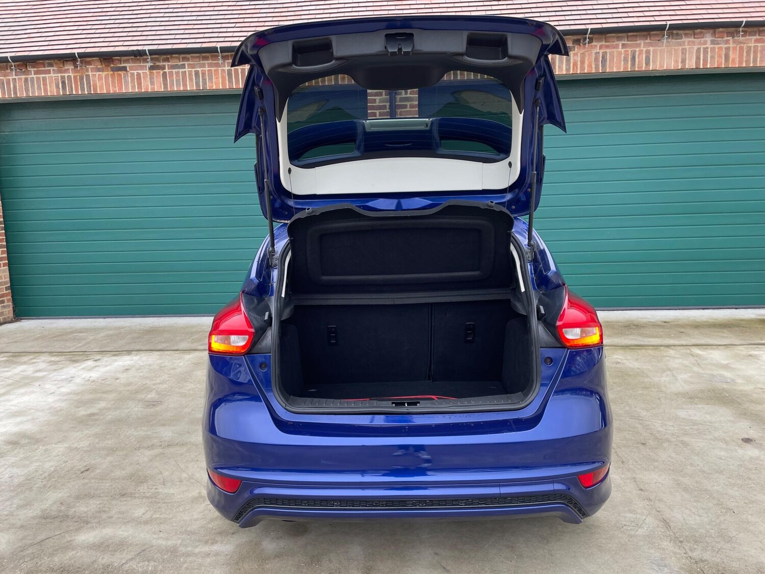 Used Ford Focus 2016 for sale - 77935174: Photo 10