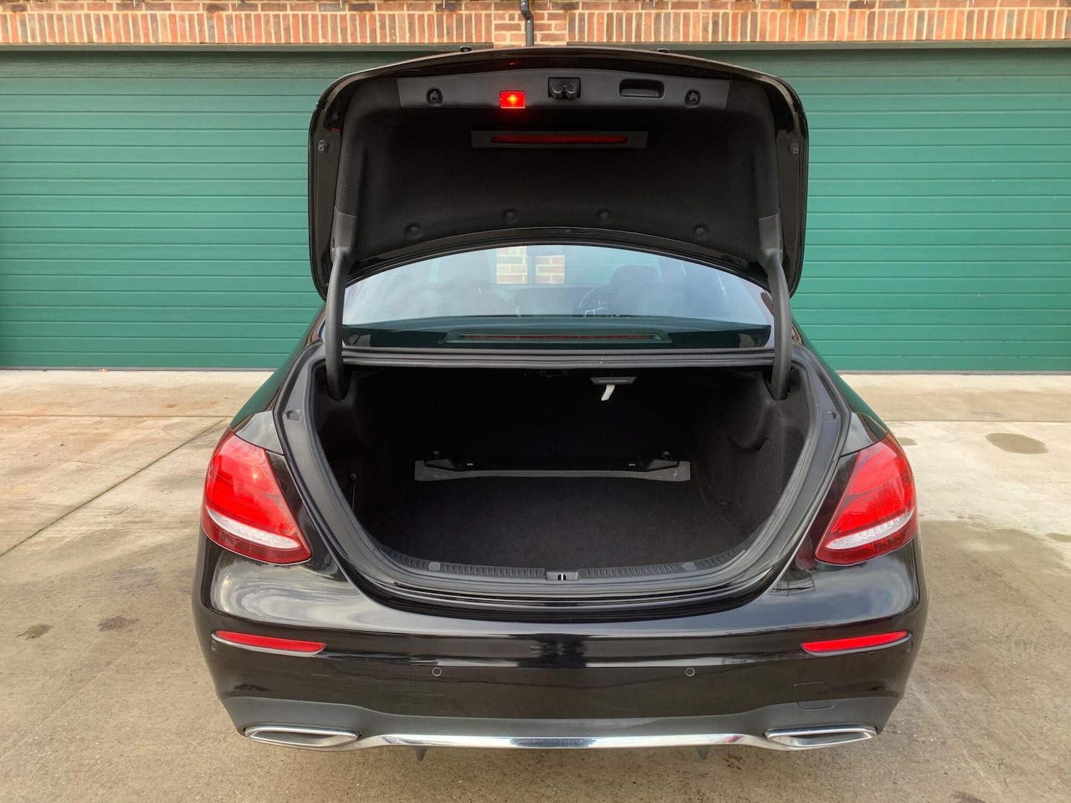 Used Mercedes-Benz E Class 2017 for sale - 76633150: Photo 11