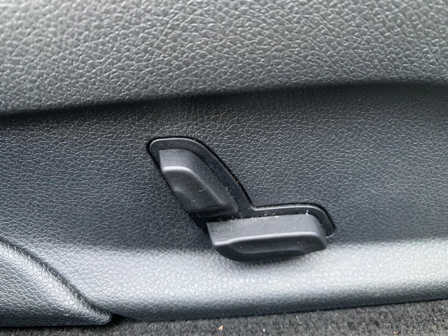 Used Mercedes-Benz E Class 2017 for sale - 76633150: Photo 35