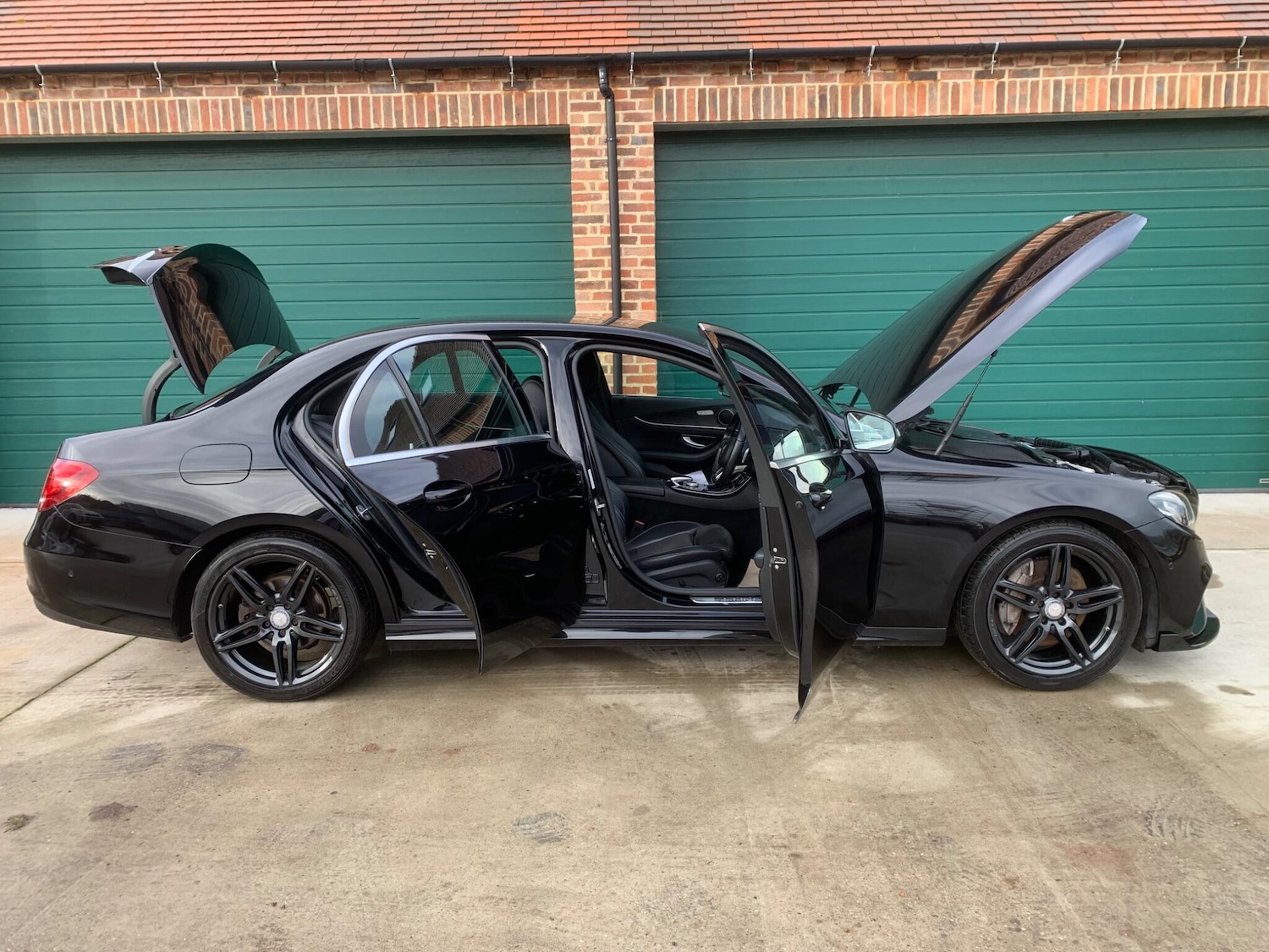 Used Mercedes-Benz E Class 2017 for sale - 76633150: Photo 37