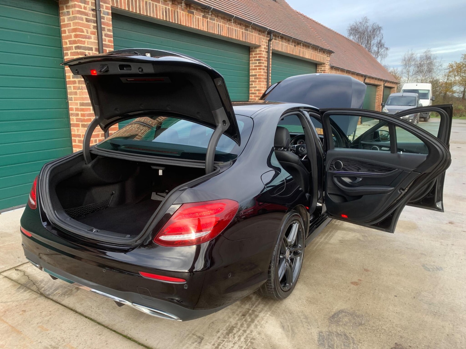 Used Mercedes-Benz E Class 2017 for sale - 76633150: Photo 38