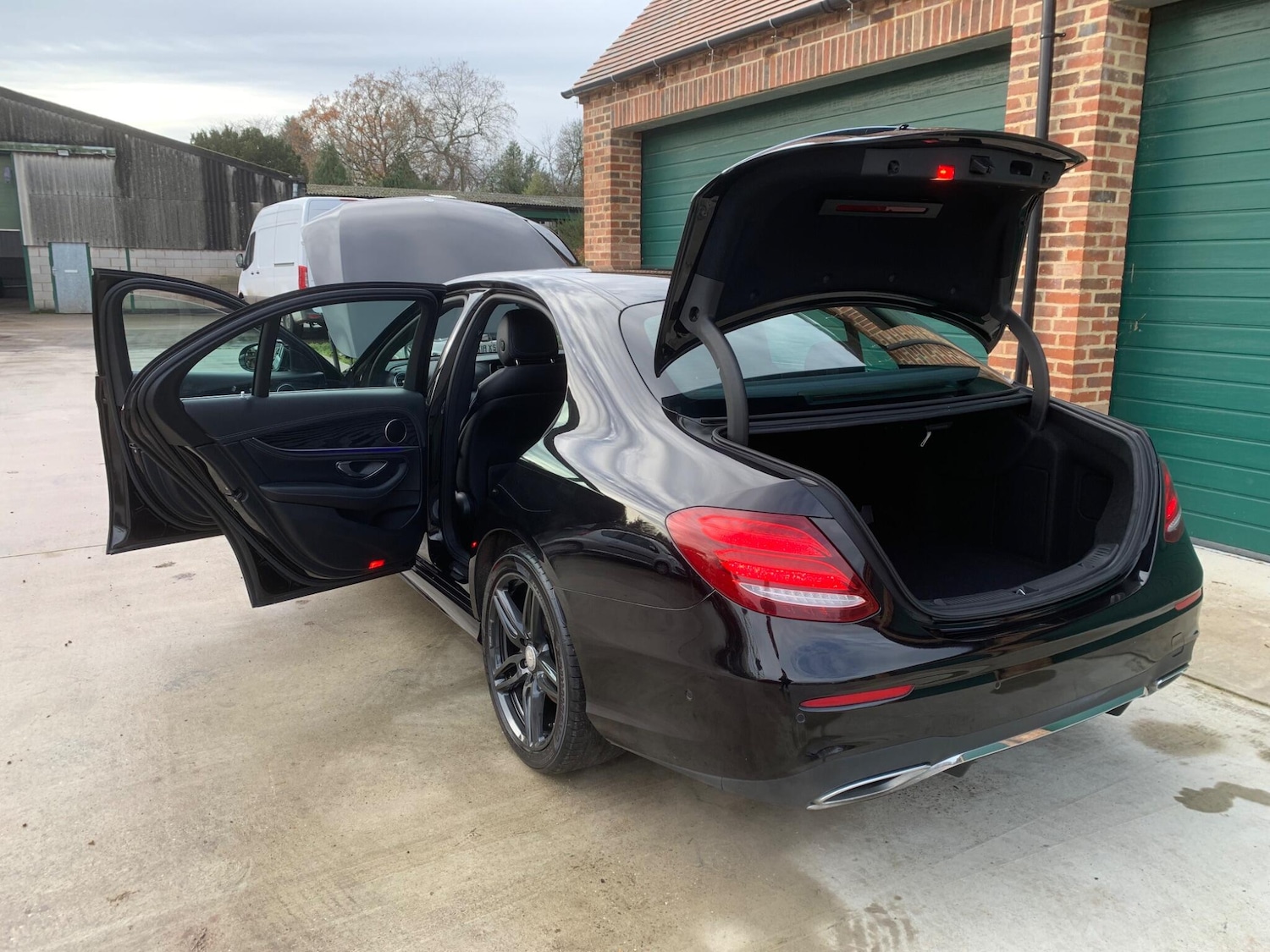 Used Mercedes-Benz E Class 2017 for sale - 76633150: Photo 44