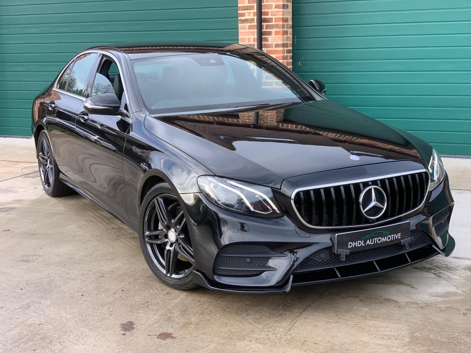 Used Mercedes-Benz E Class 2017 for sale - 76633150: Photo 64