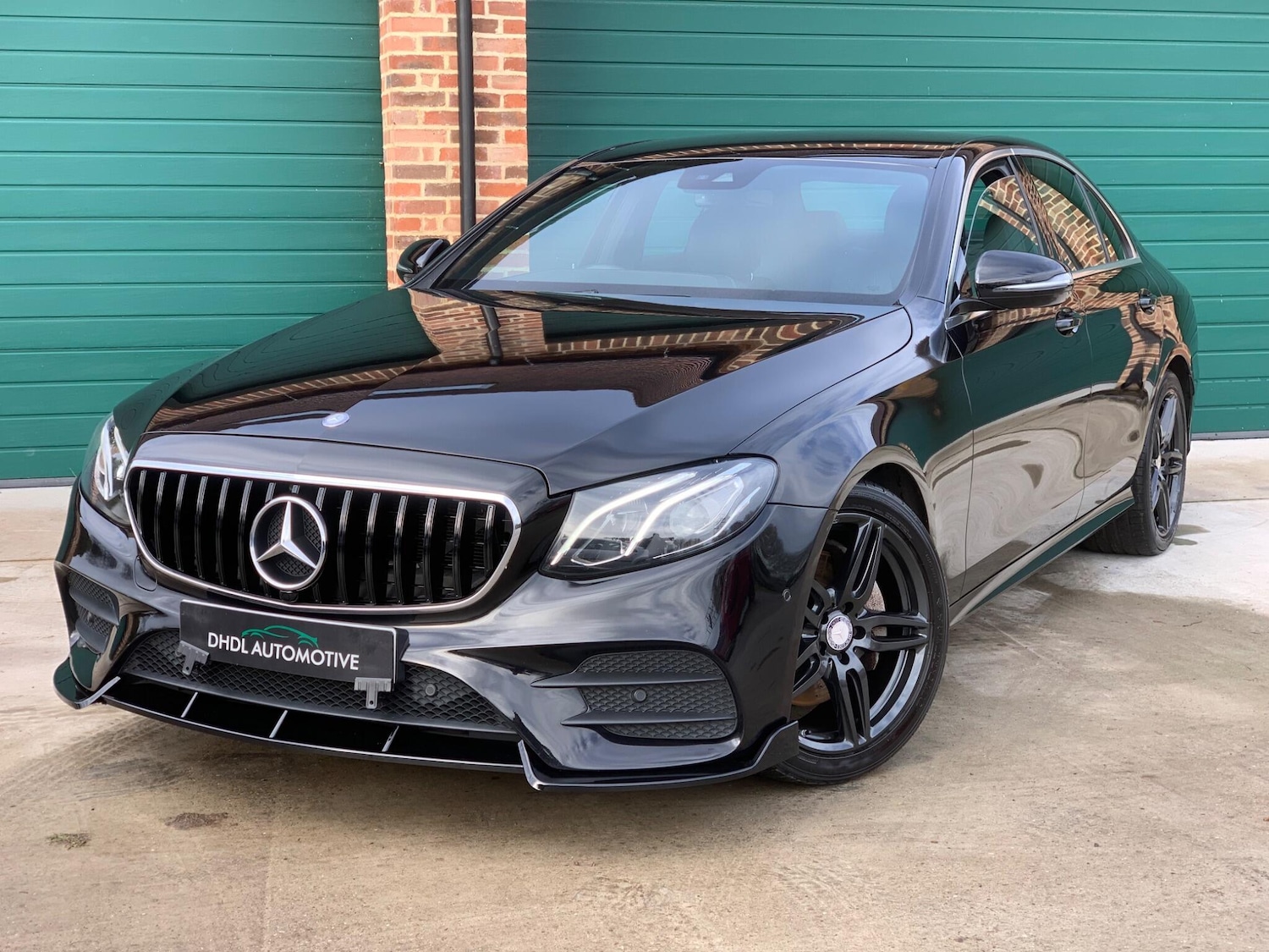 Used Mercedes-Benz E Class 2017 for sale - 76633150: Photo 67