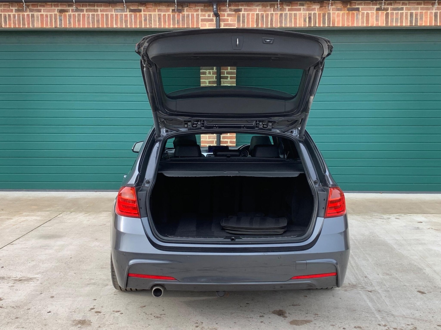 Used BMW 3 Series 2013 for sale - 77935176: Photo 11