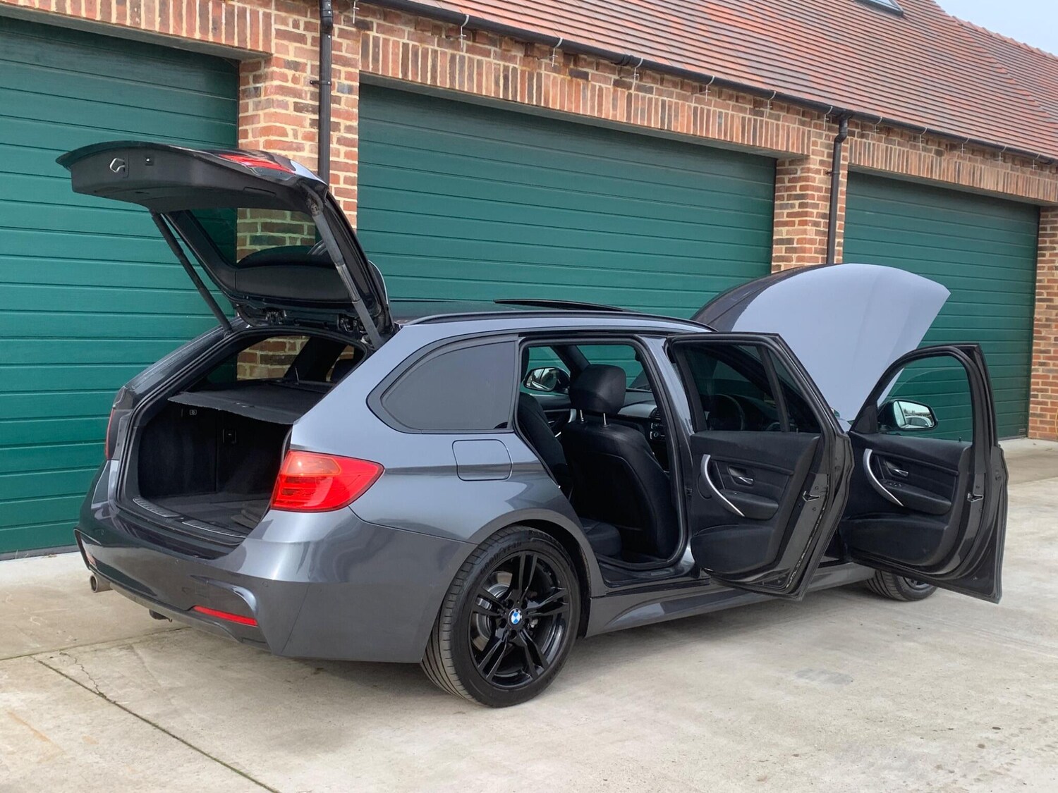 Used BMW 3 Series 2013 for sale - 77935176: Photo 32