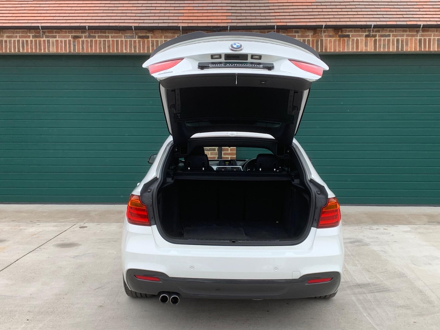 Used BMW 3 Series Gran Turismo 2014 for sale - 76388154: Photo 10