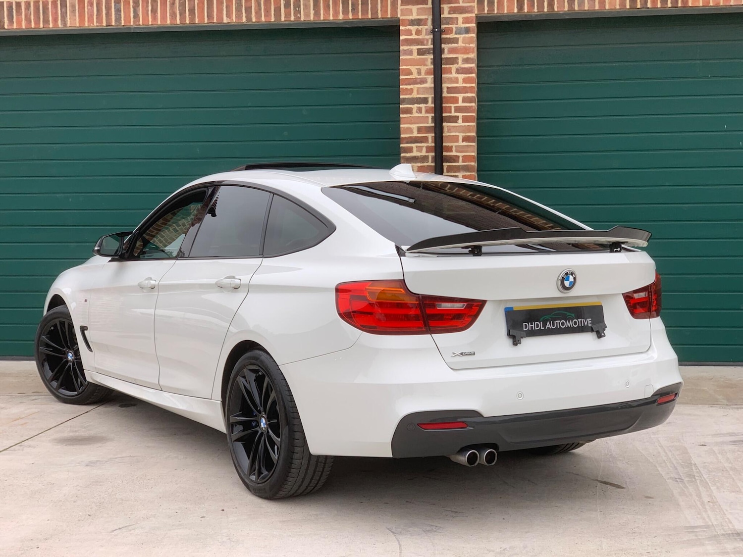 Used BMW 3 Series Gran Turismo 2014 for sale - 76388154: Photo 2