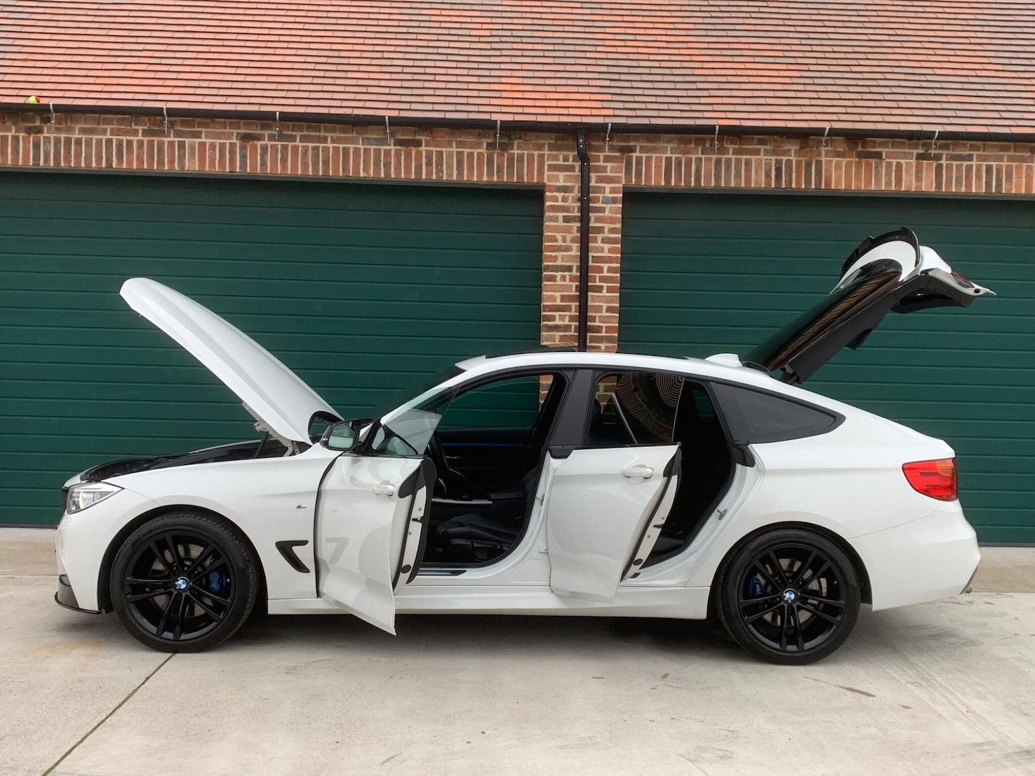 Used BMW 3 Series Gran Turismo 2014 for sale - 76388154: Photo 36