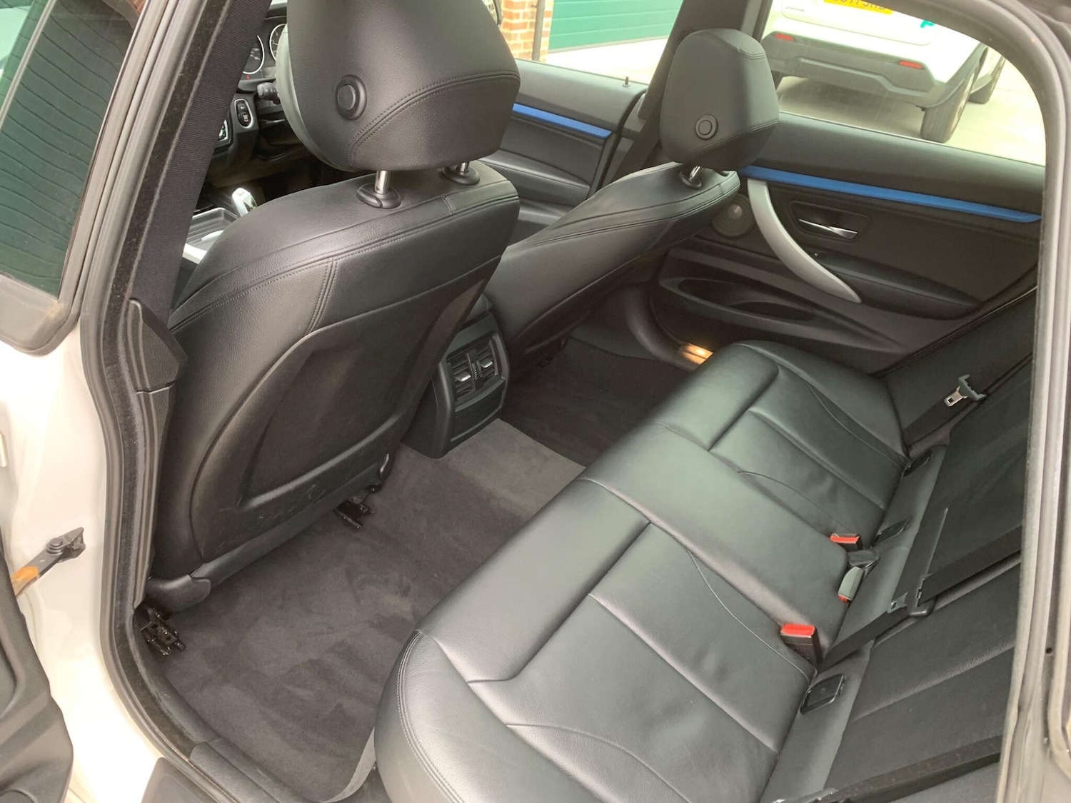 Used BMW 3 Series Gran Turismo 2014 for sale - 76388154: Photo 8