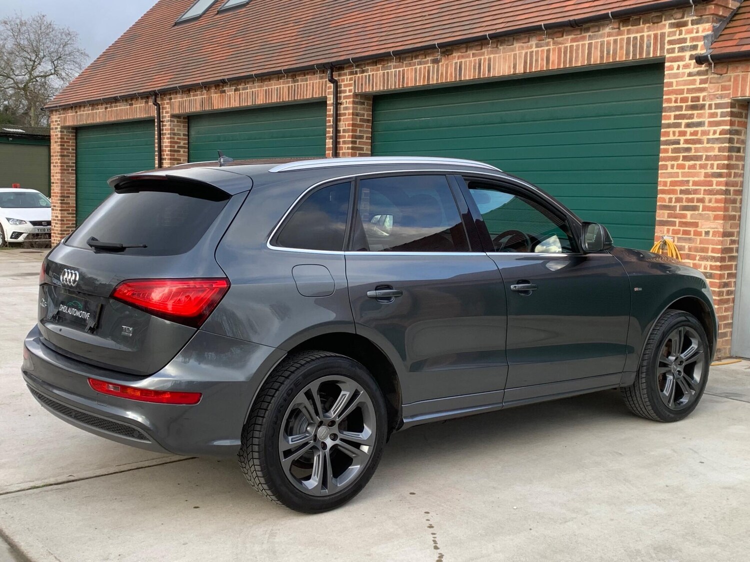 Used Audi Q5 2013 for sale - 77935169: Photo 45