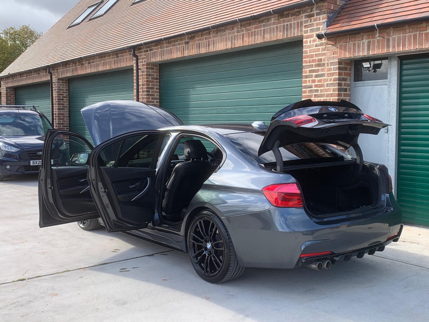 Used BMW 3 Series 2016 for sale - 76388930: Photo 33