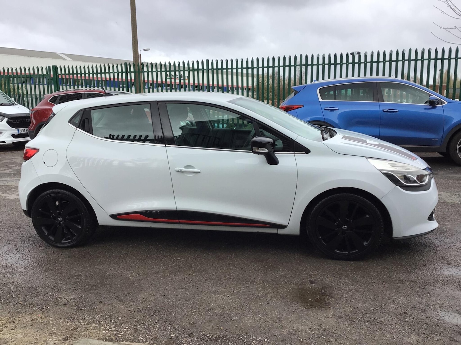 Used Renault Clio for sale - 78128101: Photo 6