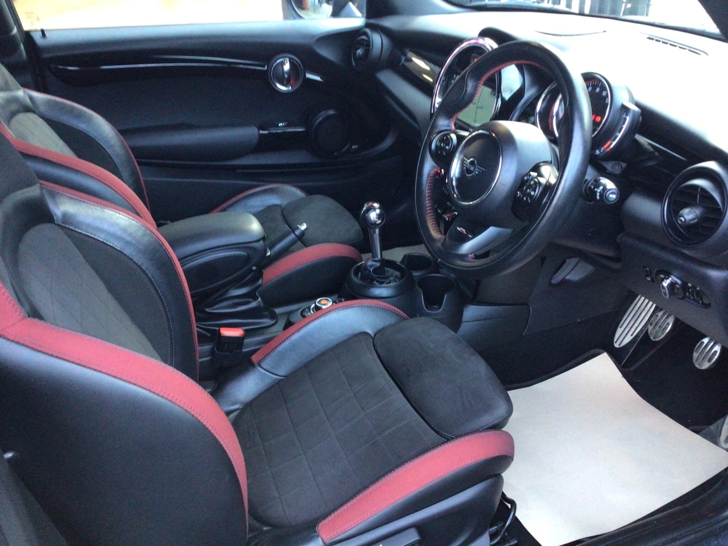 Used MINI Hatch 2019 for sale - 76702172: Photo 9