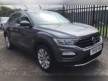 Used Volkswagen T-Roc 2019 for sale - 78383918: Photo