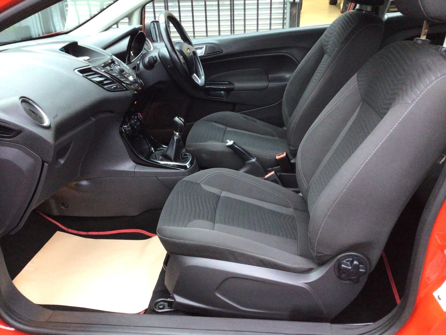 Used Ford Fiesta 2014 for sale - 77278740: Photo 11