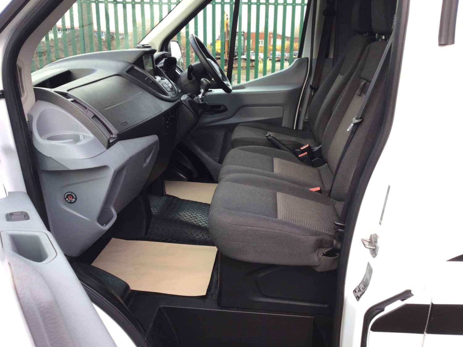 Used Ford Transit 2018 for sale - 76765117: Photo 11