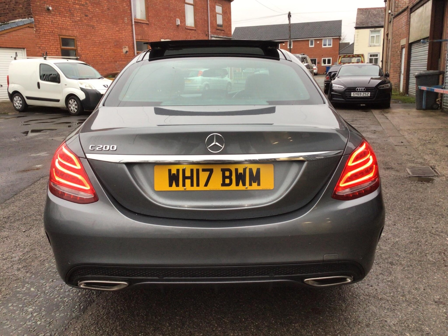 Used Mercedes-Benz C Class 2017 for sale - 77330395: Photo 7