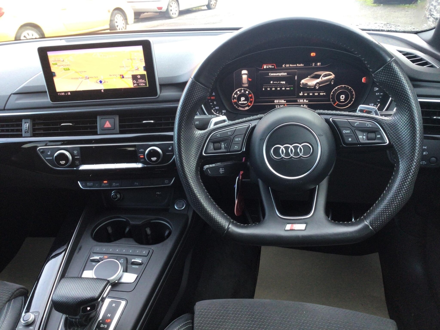 Used Audi A4 Avant 2018 for sale - 76887321: Photo 10