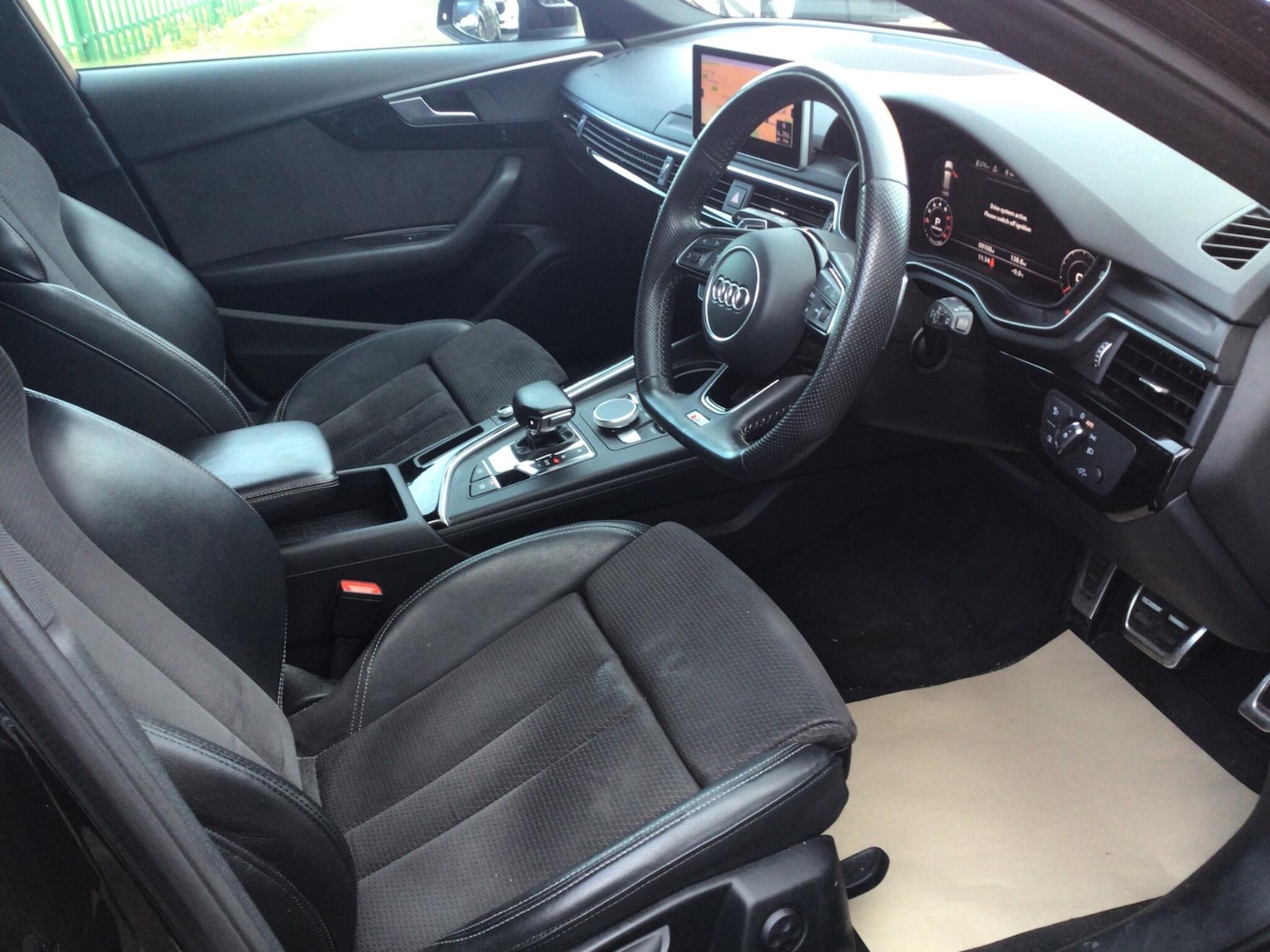 Used Audi A4 Avant 2018 for sale - 76887321: Photo 8